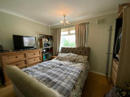 BEDROOM TWO 11'2 x 9'4