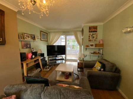 LIVING ROOM 21'8 x 11'