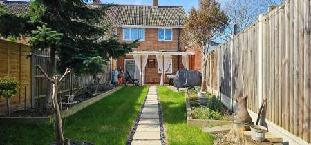 REAR GARDEN approx 70ft