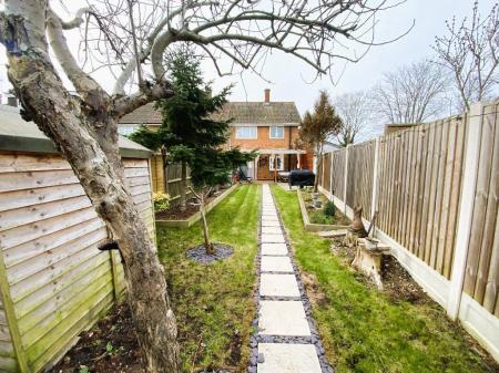 REAR GARDEN approx 70ft