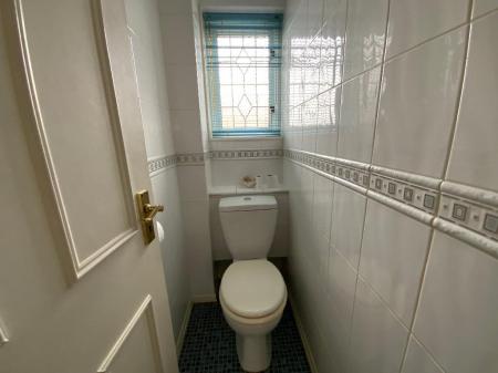 SEPARATE WC