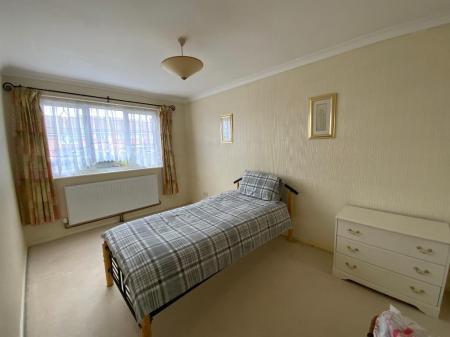 BEDROOM TWO 13'6 x 11'5