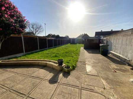 REAR GARDEN approx 95ft