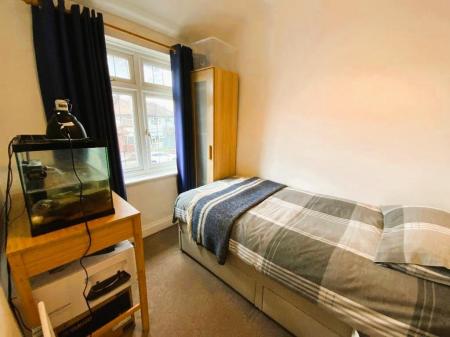 BEDROOM FOUR 7'10 x 6'6