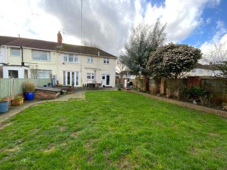 REAR GARDEN approx 90ft