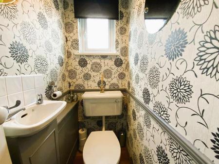GROUND FLOOR WC