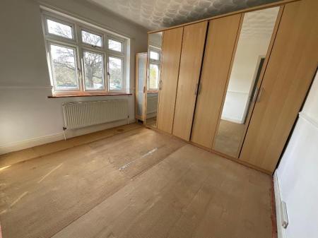 BEDROOM TWO 11' x 10'4