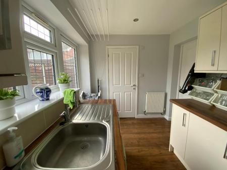 UTILITY AREA 9'3 x 8'6