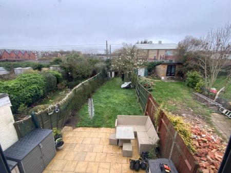 REAR GARDEN approx 80ft
