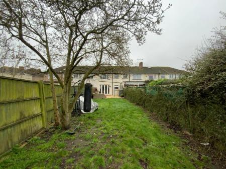 REAR GARDEN approx 80ft