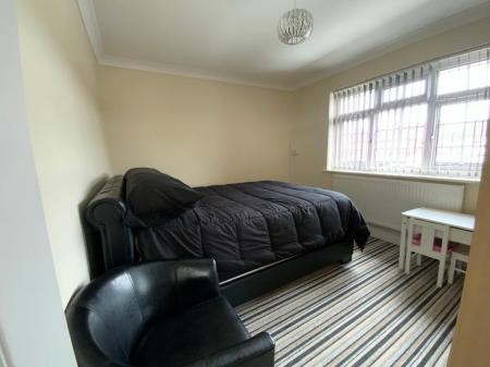 BEDROOM TWO 11'3 x 9'8