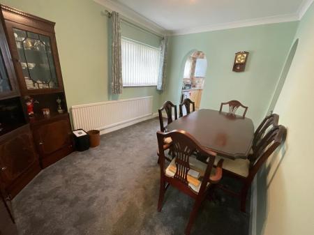 DINING ROOM 12'8 x 8'9