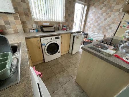 KITCHEN 11'5 x 7'1