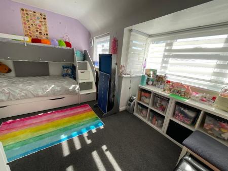 BEDROOM ONE 13'3 x 12'2