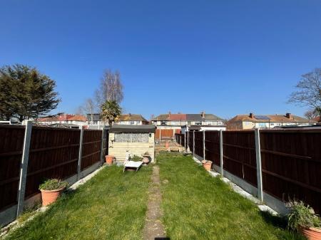 REAR GARDEN approx 90ft