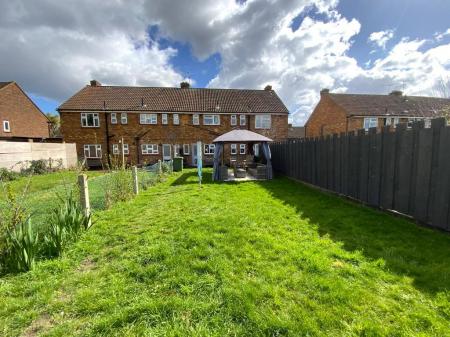 REAR GARDEN approx 90ft