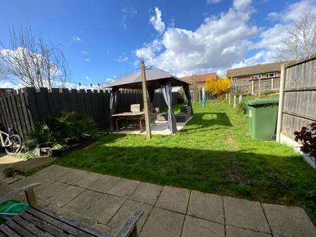 REAR GARDEN approx 90ft