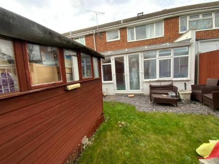REAR GARDEN approx 30ft