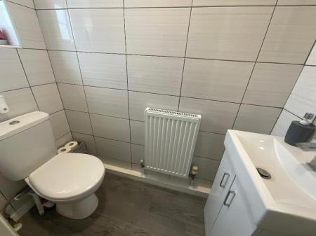 GROUND FLOOR WC