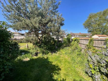 REAR GARDEN approx 60ft