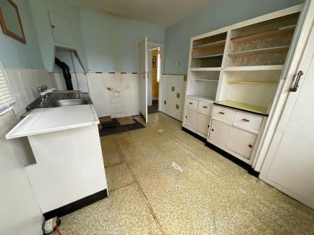 KITCHEN 12'4 x 8'5