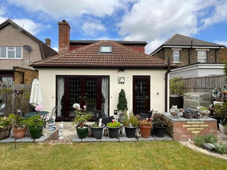 REAR GARDEN approx 55ft