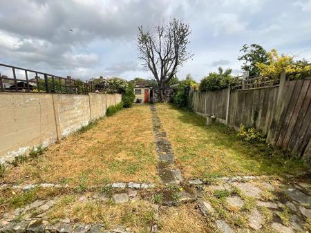 REAR GARDEN approx 60ft