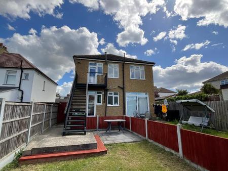 REAR GARDEN approx 70ft