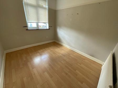 BEDROOM THREE 9'3 x 8'1