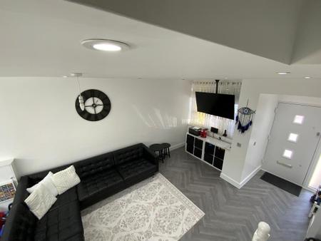 OPEN PLAN KITCHEN/LIVING ROOM 43'11x13'5