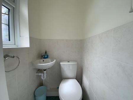GROUND FLOOR WC