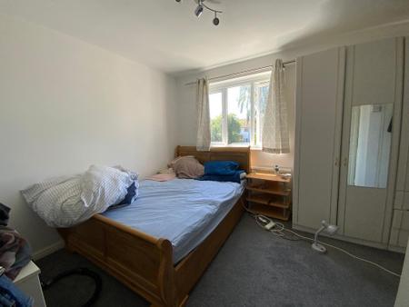 BEDROOM TWO 20'5 x 10'11