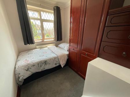 BEDROOM THREE 8'4 x 6'4