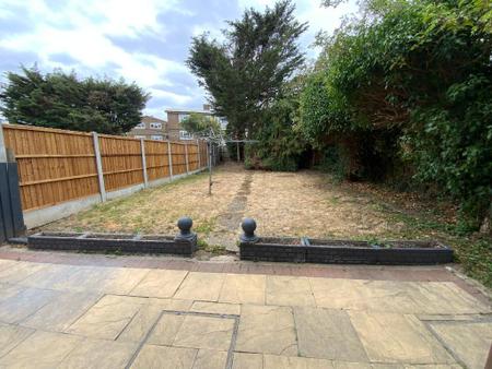 REAR GARDEN approx 70ft