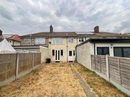 REAR GARDEN approx 60ft