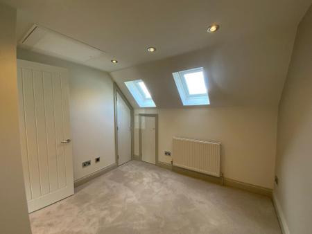 BEDROOM ONE 9'4 x 9'3