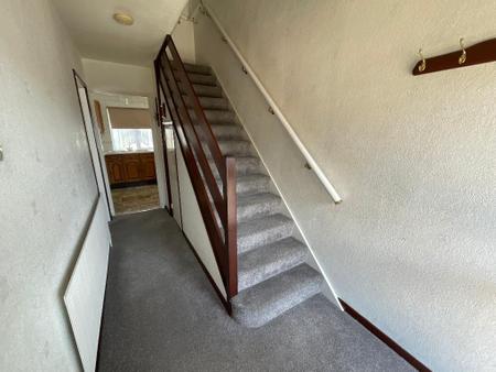 HALLWAY 13'7 x 5'7
