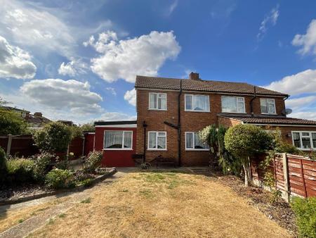 REAR GARDEN approx 70ft x 30ft
