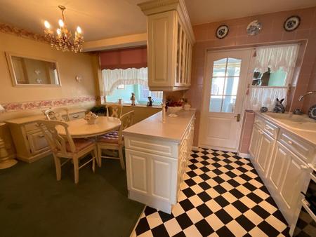 KITCHEN 15'9 x 8'9