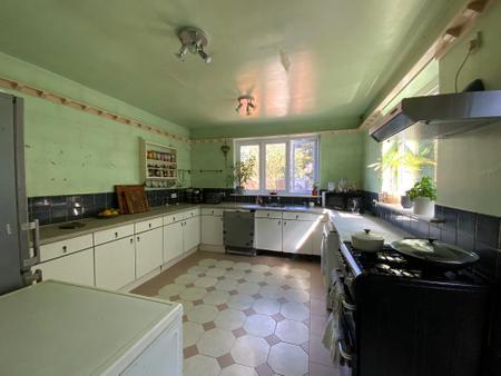 KITCHEN 13'2 x 11'7