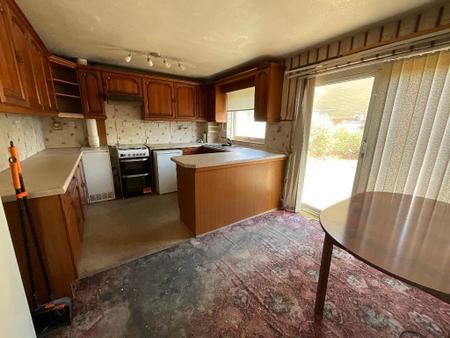 KITCHEN 15' X 11'8