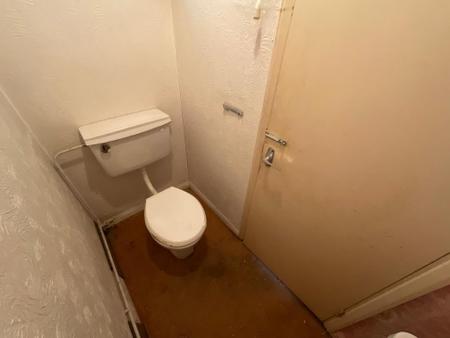 GROUND FLOOR WC