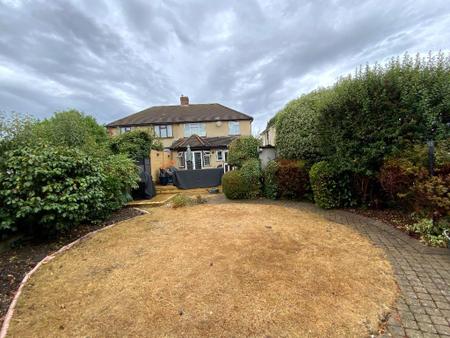 REAR GARDEN approx 70ft