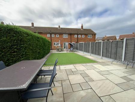 REAR GARDEN approx 70ft