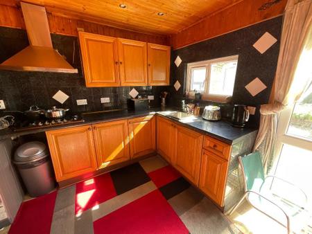 KITCHEN/DINER 17'6 x 16'10