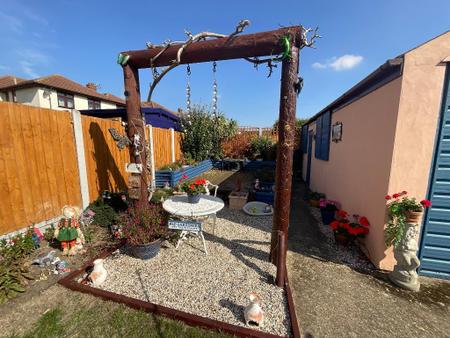 REAR GARDEN approx 70ft