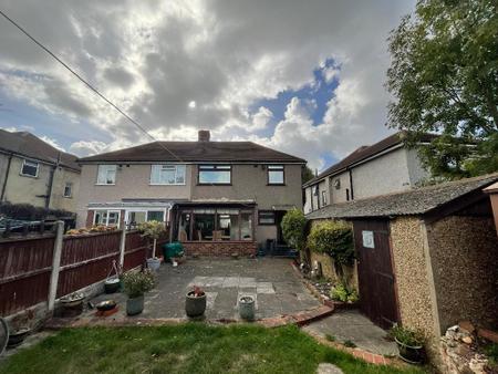 REAR GARDEN approx 70ft