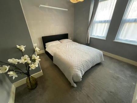 BEDROOM ONE 10'6 x 10'1