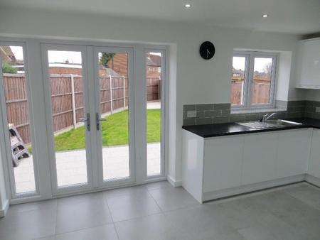 KITCHEN 16'8 x 15'5