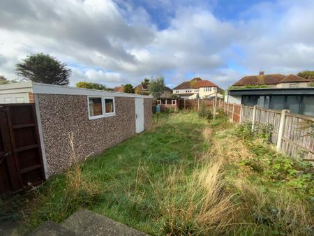 REAR GARDEN approx 70ft